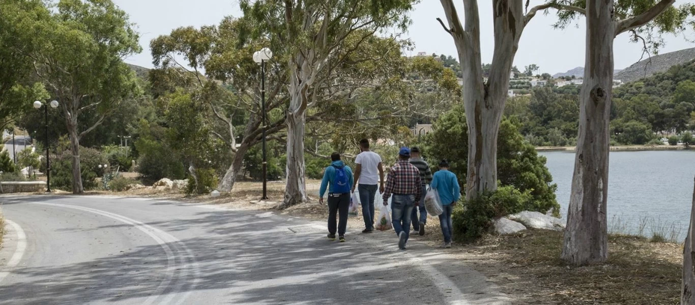 «Κραυγή αγωνίας» από κατοίκους της Λέρου για τα hotspot: «Η ζωή μας κρέμεται σε μια κλωστή»